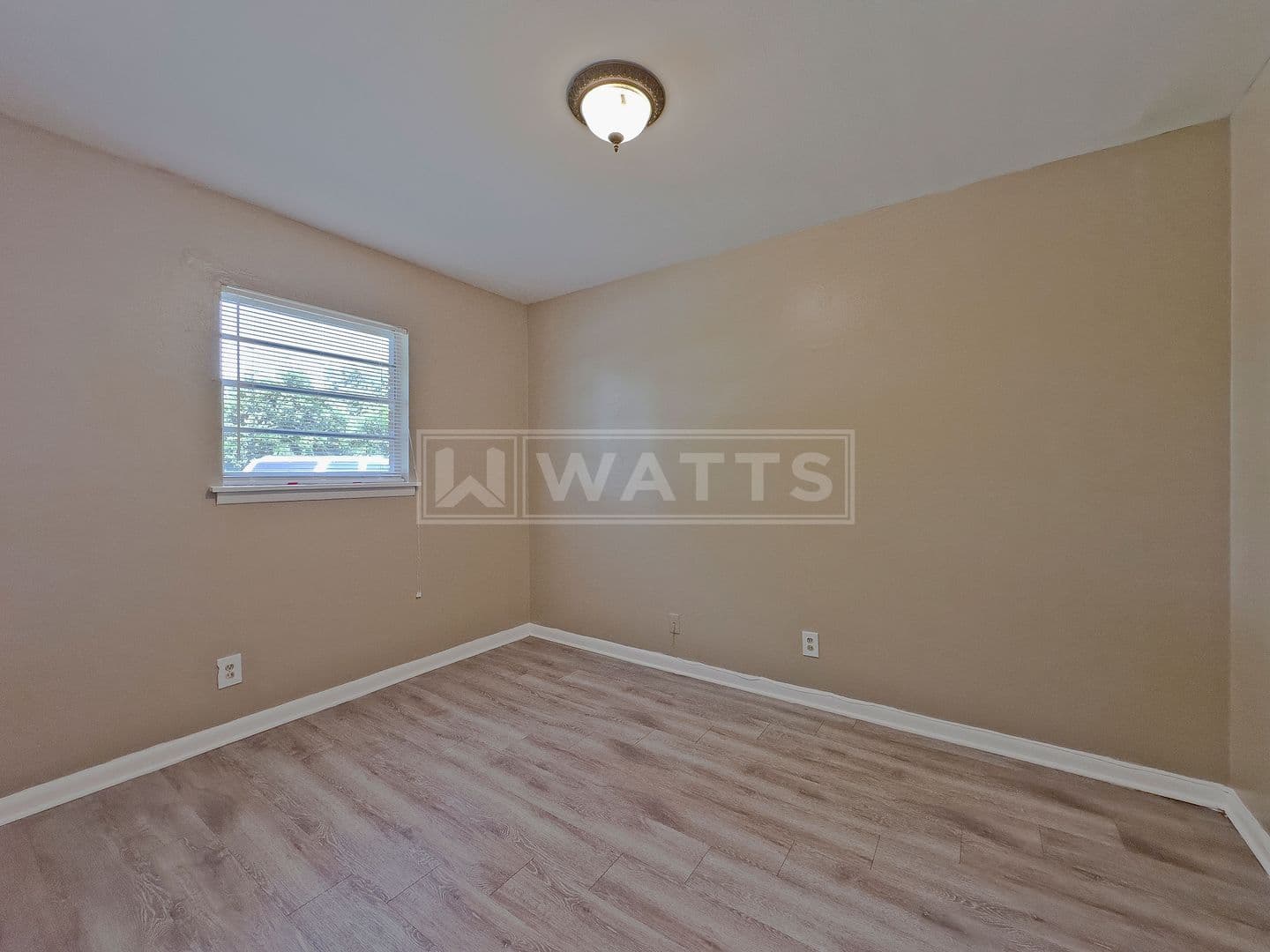 Birmingham Apartment: 622 1st Street West