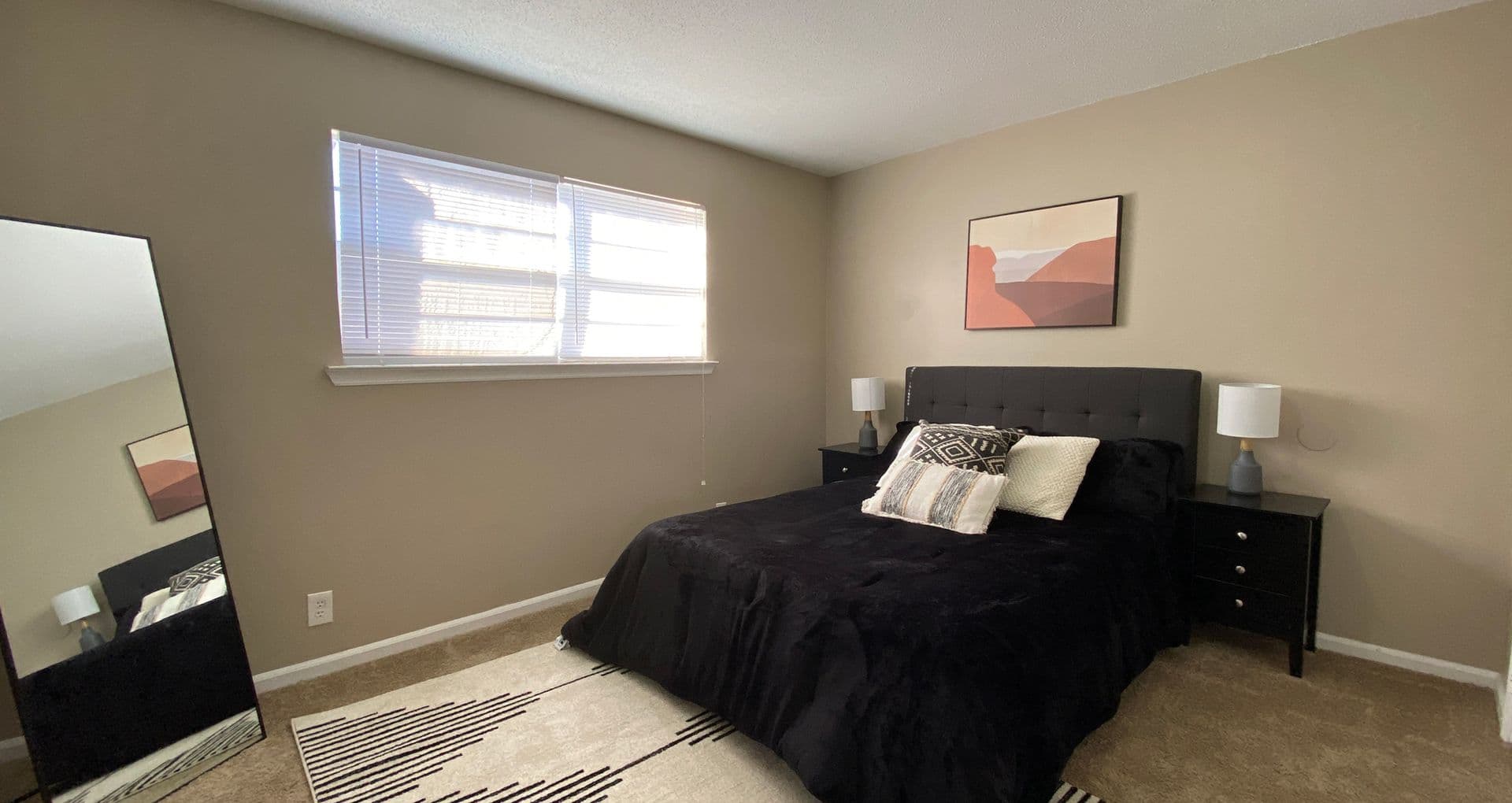 Birmingham Apartment: 100 Pinson Place