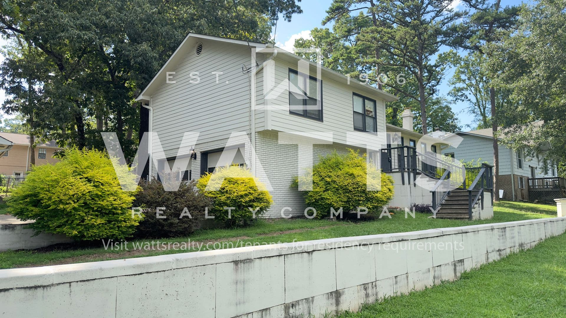 Moody House: 2345 Blueberry Drive