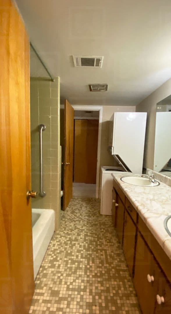 Birmingham Apartment: 8917 Roebuck Blvd