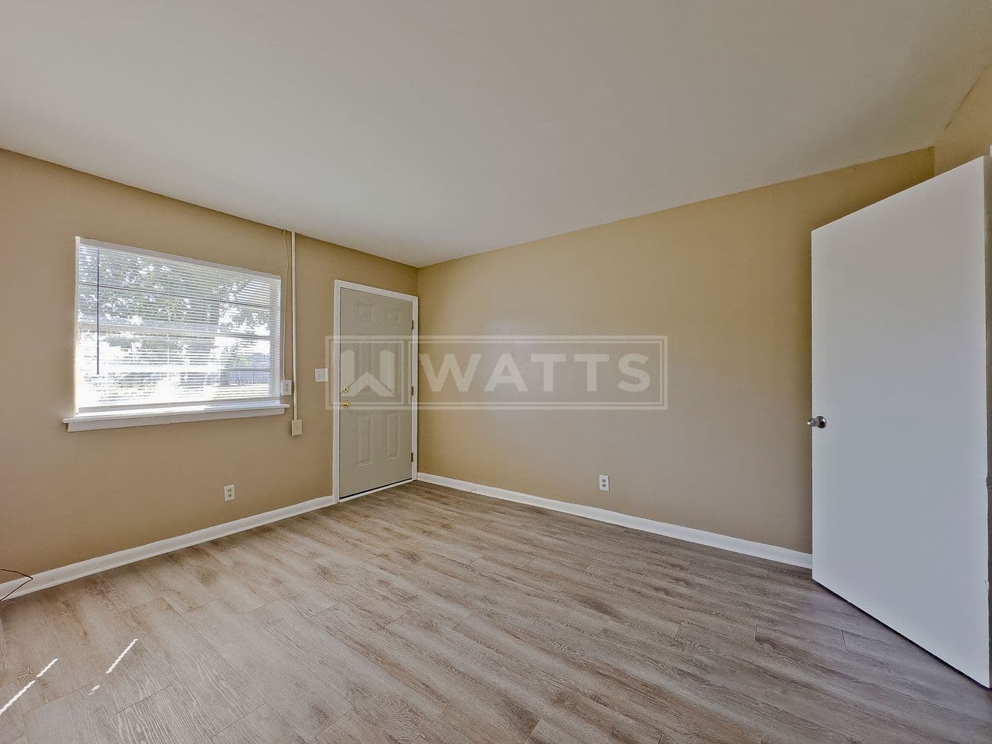 Birmingham Apartment: 622 1st Street West