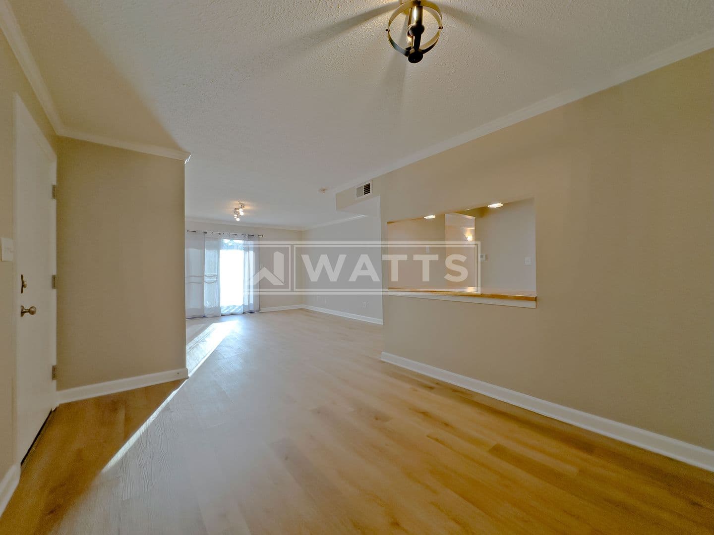 Homewood Condo: 1202 Woodland Village