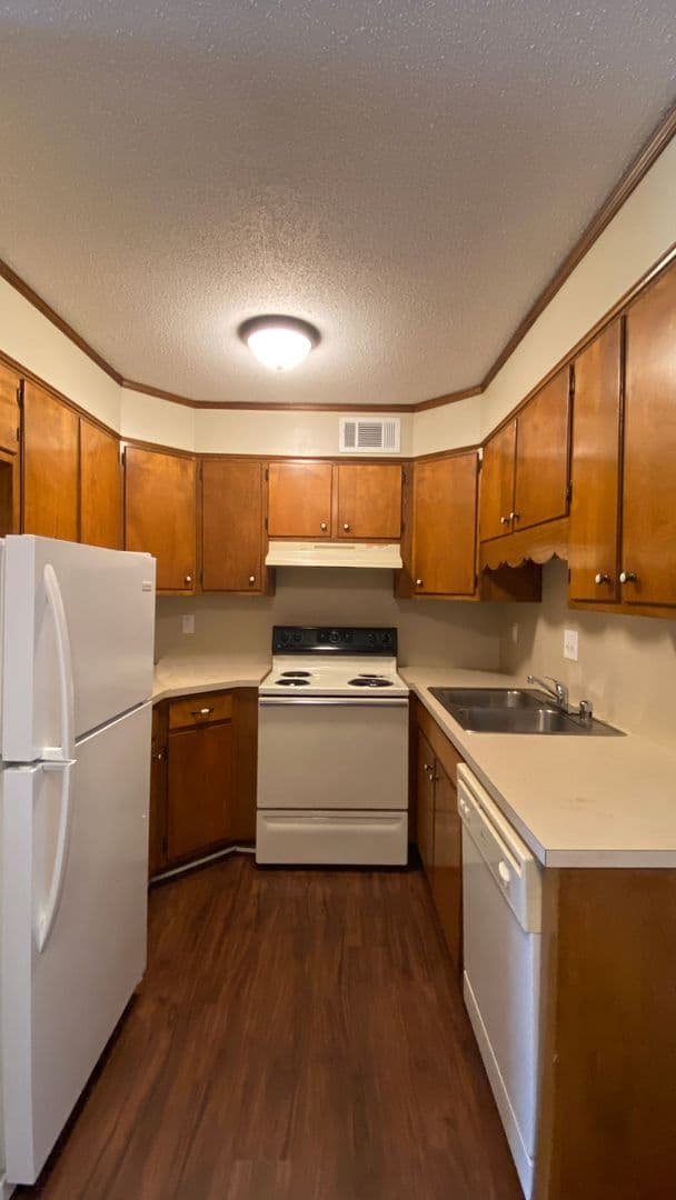 Birmingham Apartment: 8917 Roebuck Blvd