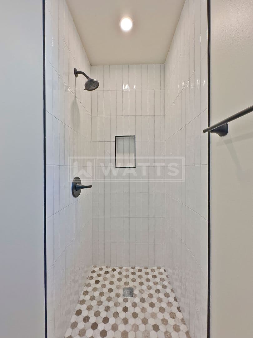Homewood Apartment: 3015 Firefighter Lane