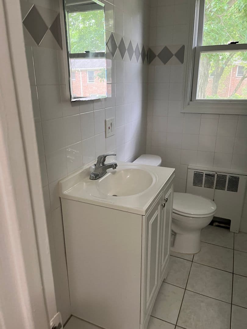 Chatham Apartment: 31-47 Lafayette Avenue