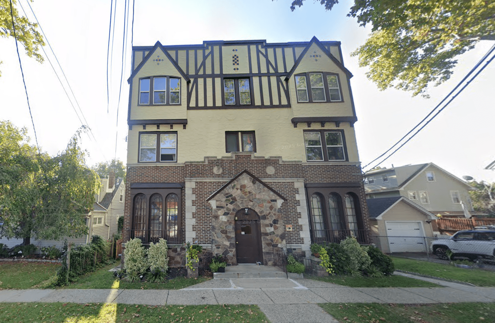 Hasbrouck Heights Apartment: 10 Hasbrouck Ave.