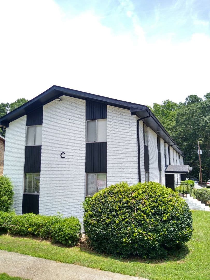 Smyrna Apartment: 640 Glendale Place