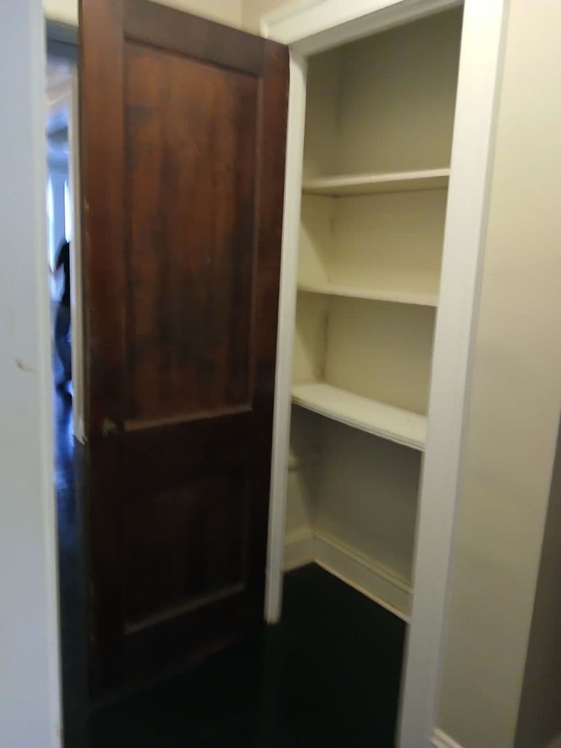 Jackson Apartment: 200 Steward Avenue