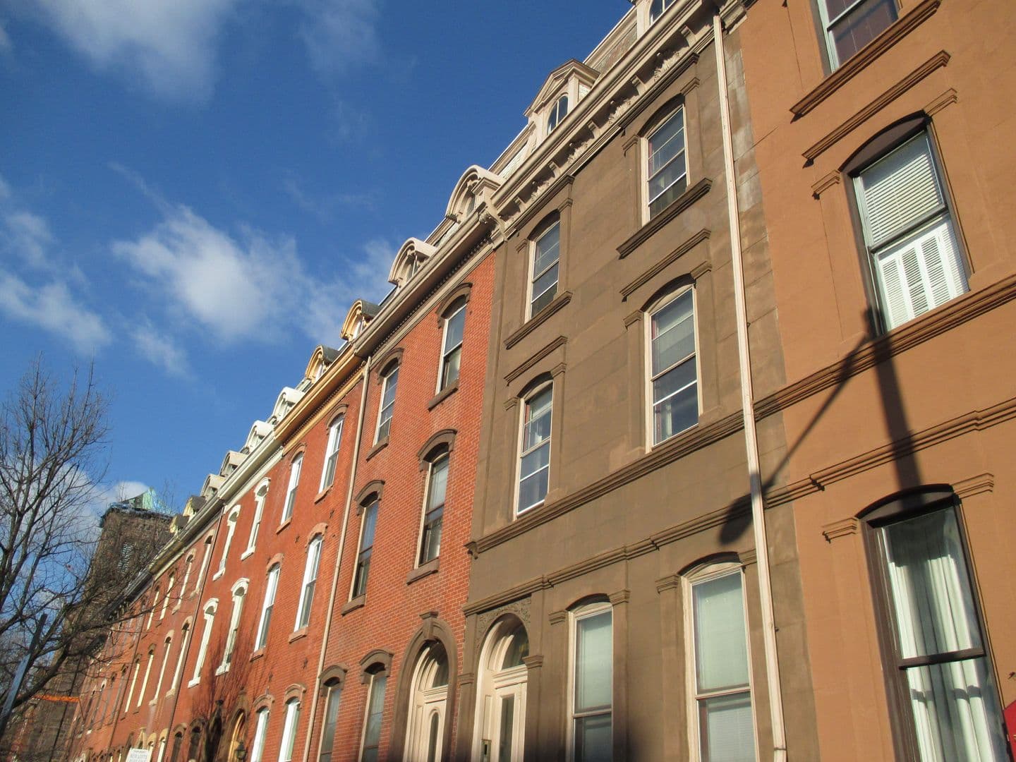 Philadelphia Apartment: 1927 Spring Garden - 1927 | 3R
