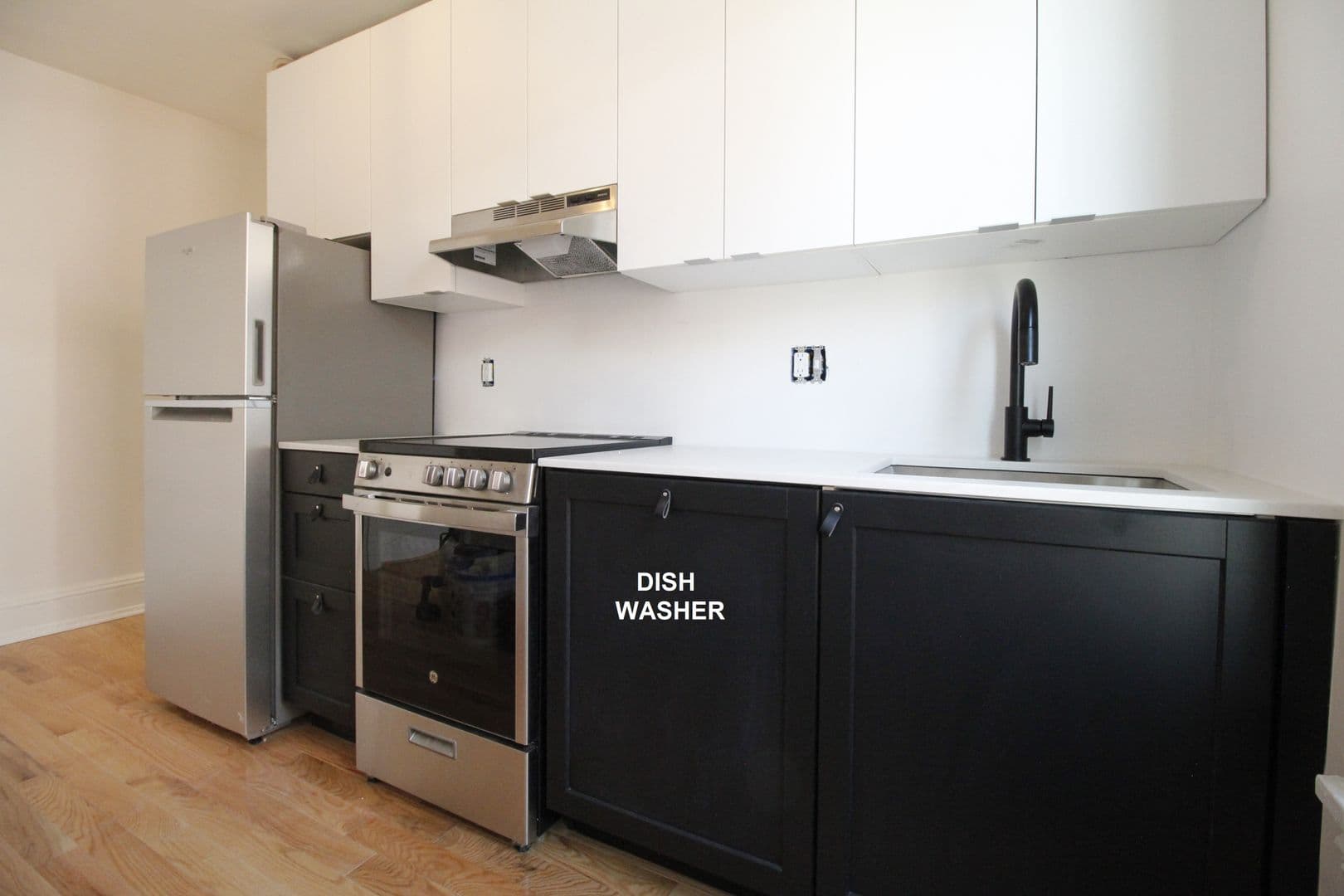Philadelphia Apartment: 1927 Spring Garden - 1927 | 3R