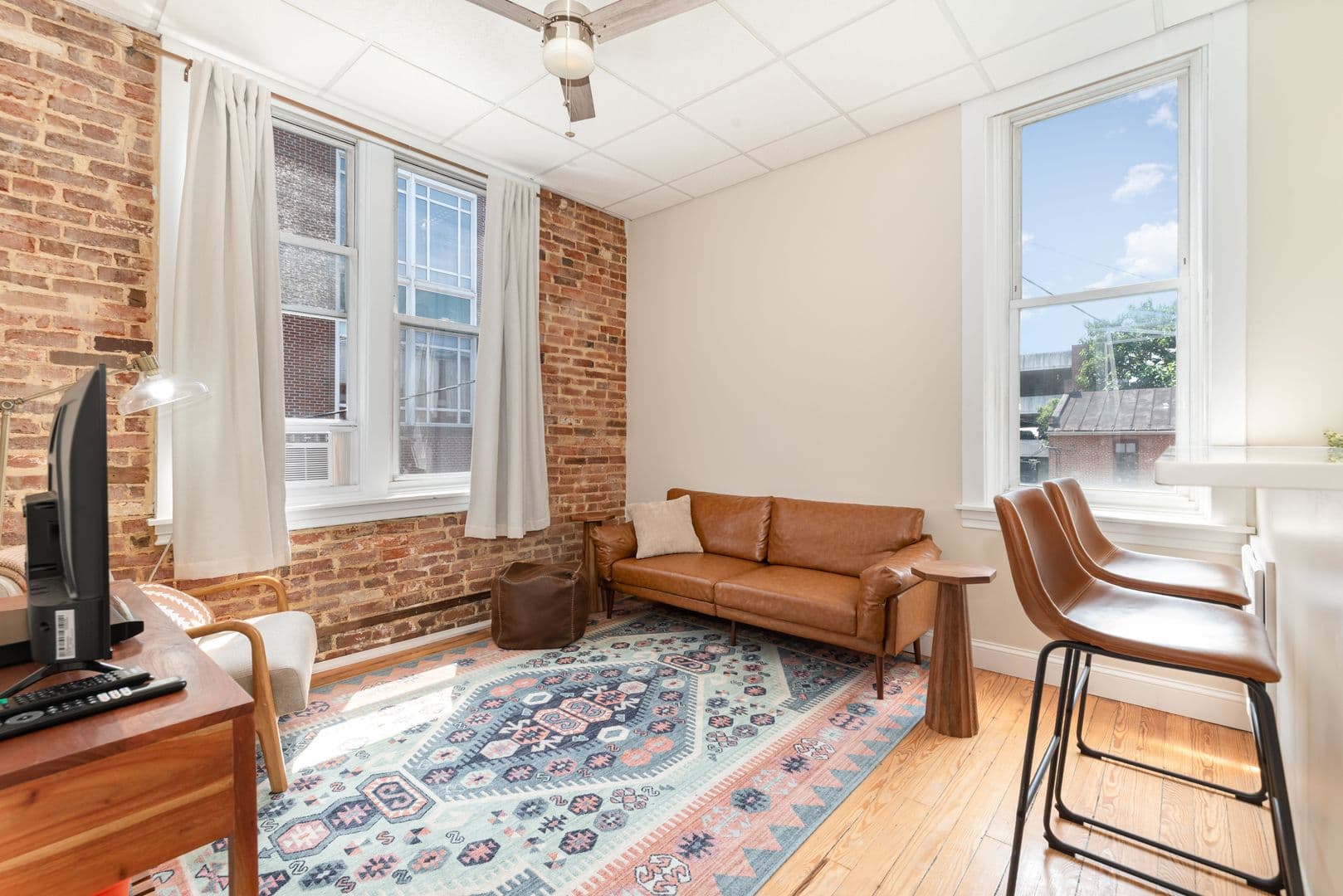 Carlisle Apartment: 32 W High St