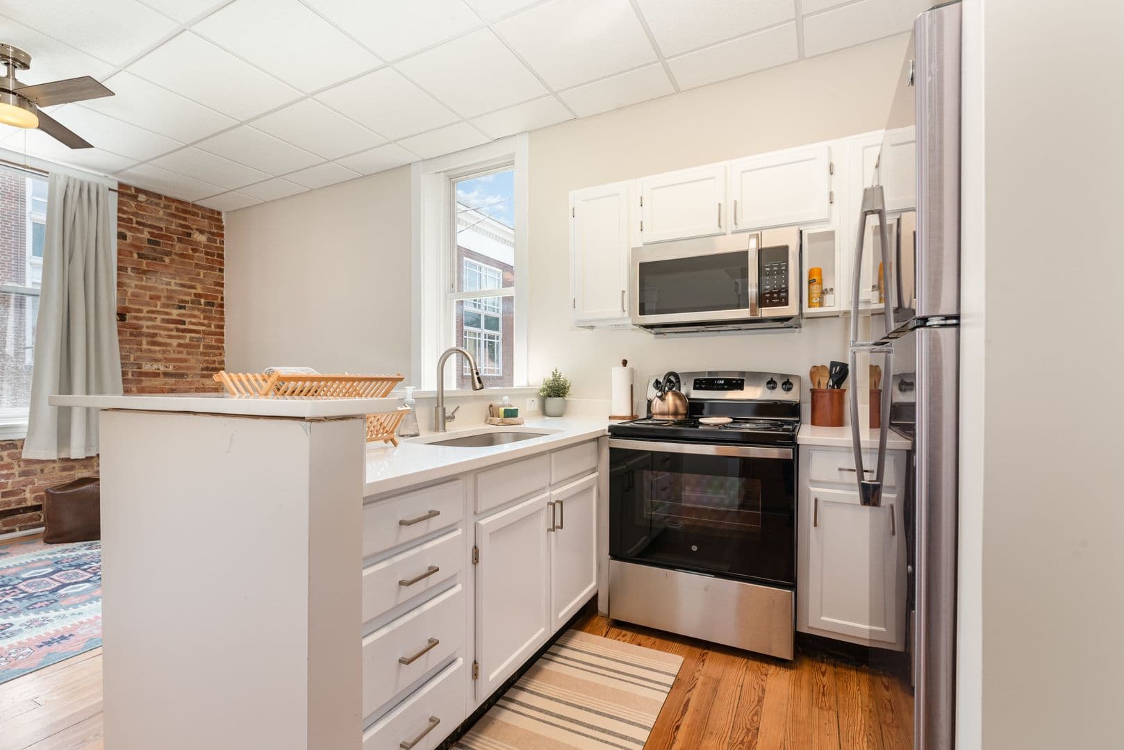 Carlisle Apartment: 32 W High St