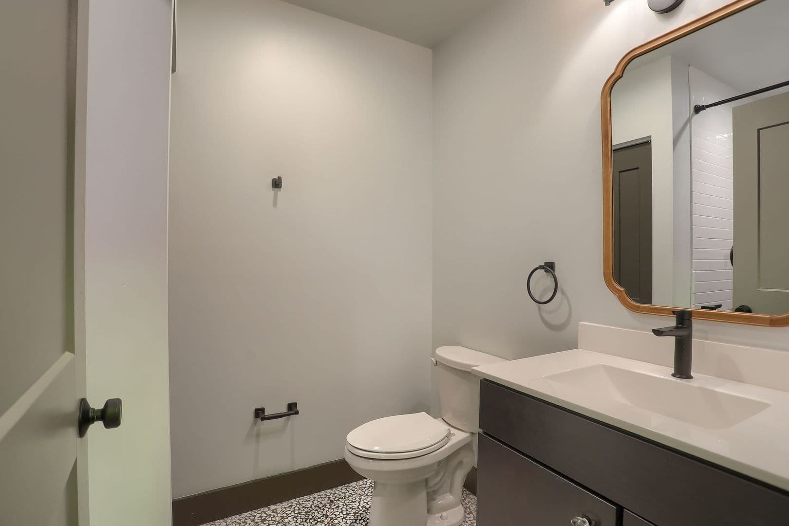 Harrisburg Apartment: 260 Boas St