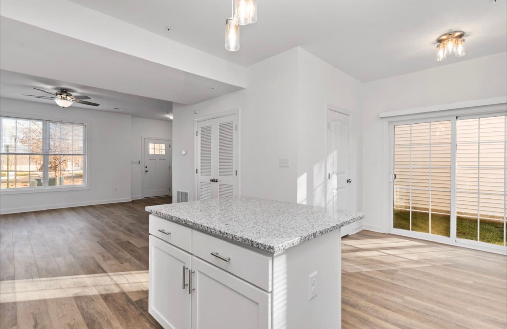 Carlisle House: 26 Parkview Dr