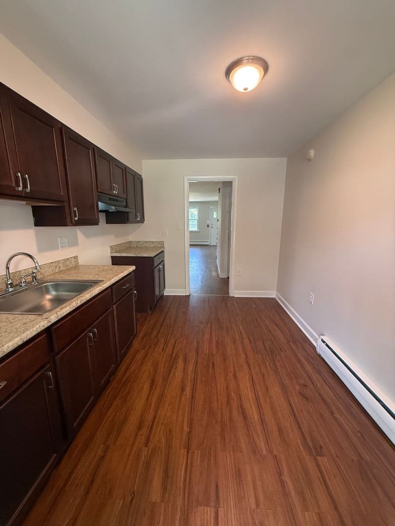 Carlisle Apartment: Cherry Reed Townhouses