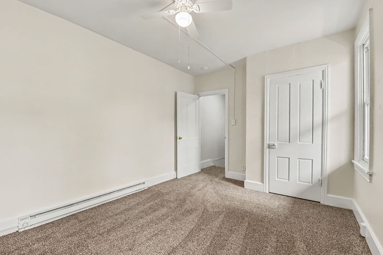 Carlisle House: 306 N College St