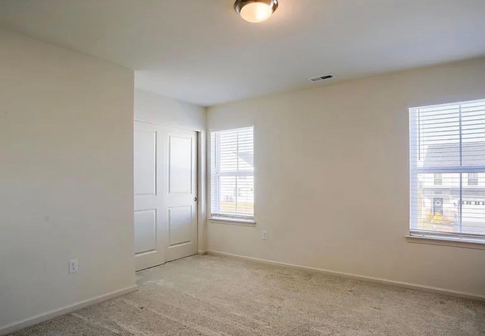 Carlisle Townhome: 11 Shillington Lane