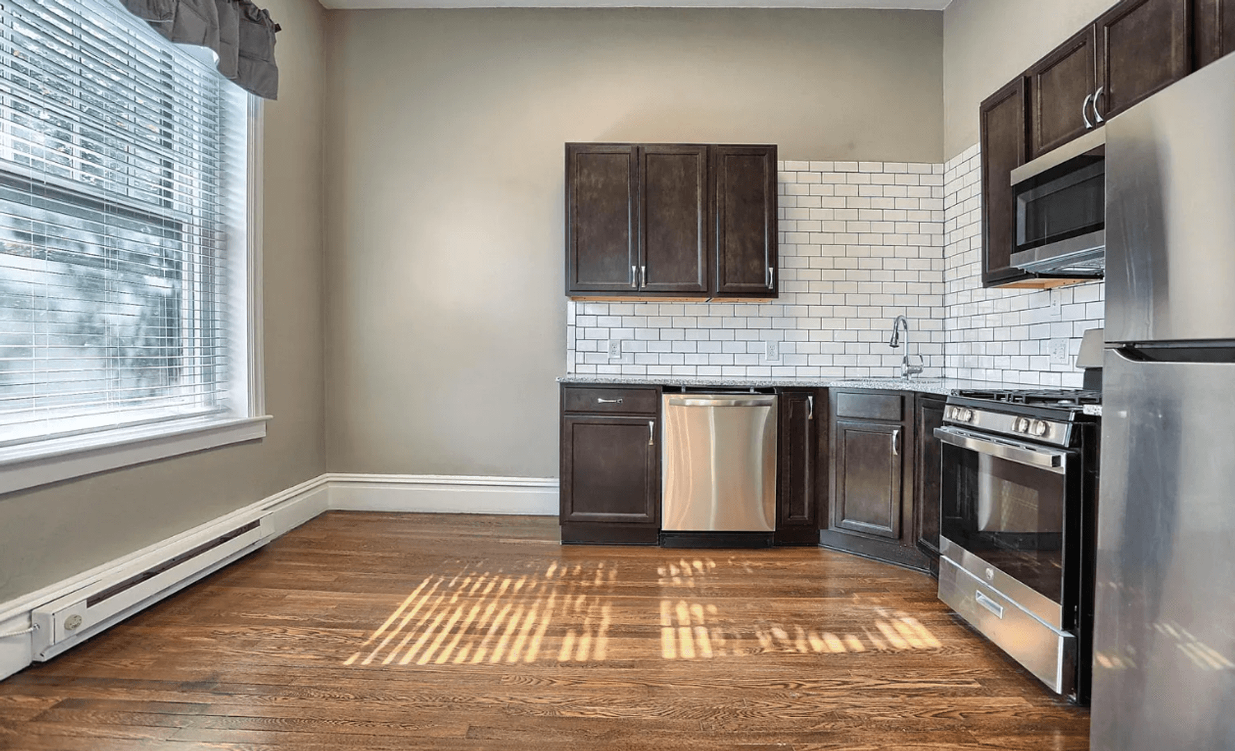 Carlisle Apartment: 102 S Hanover St