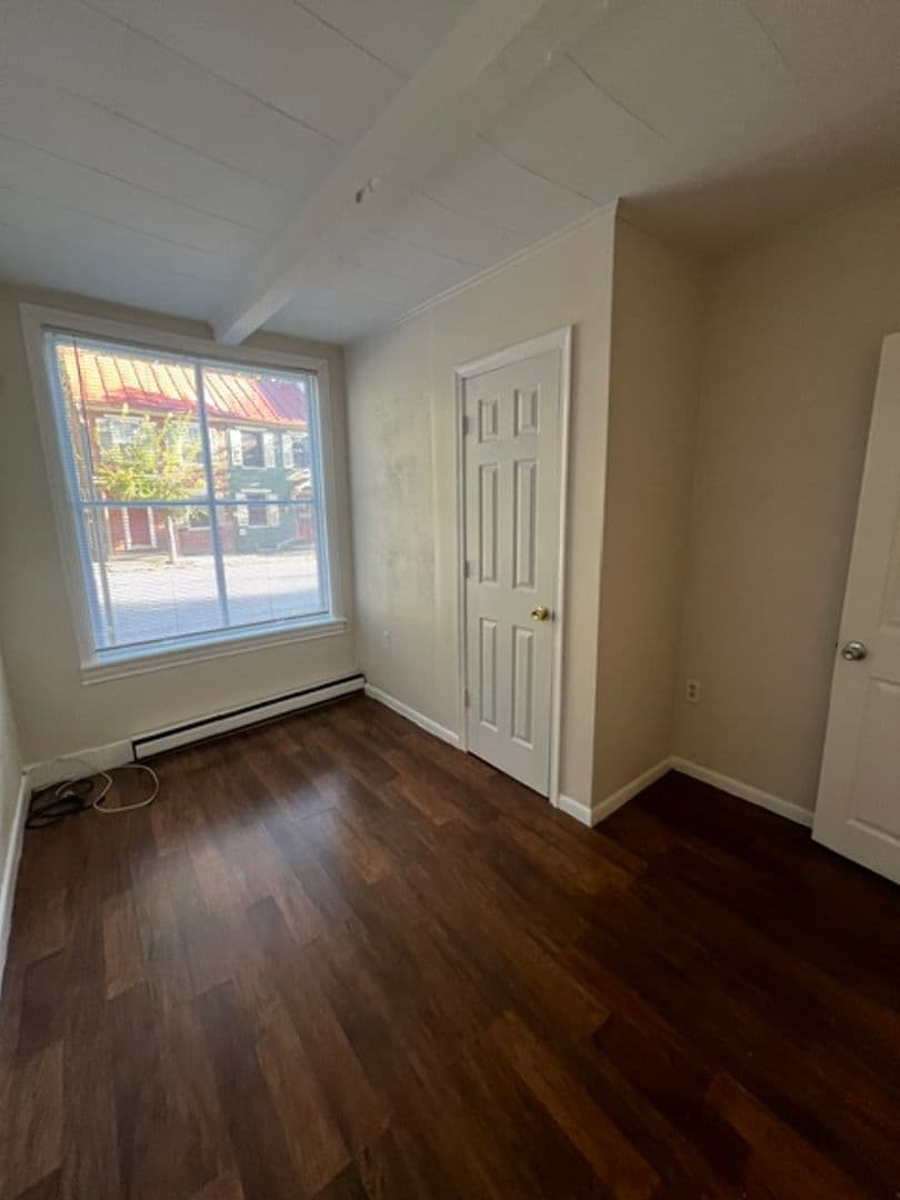 Carlisle Apartment: 132 W South Street