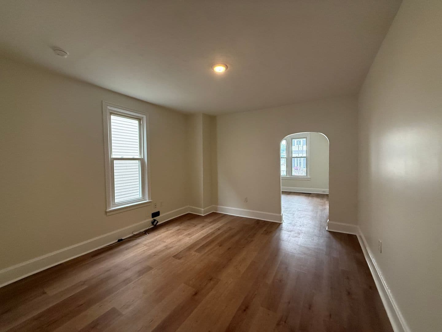 Carlisle Apartment: 345-347 W Penn St