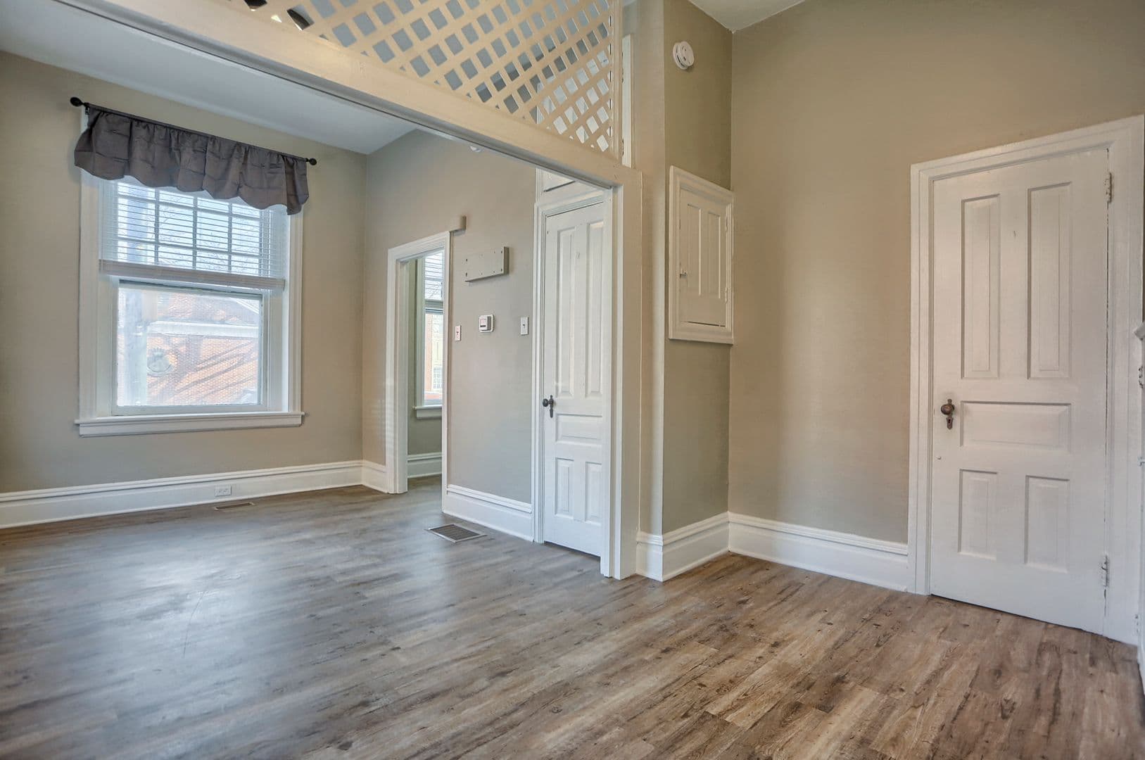 Carlisle Apartment: 102 S Hanover St