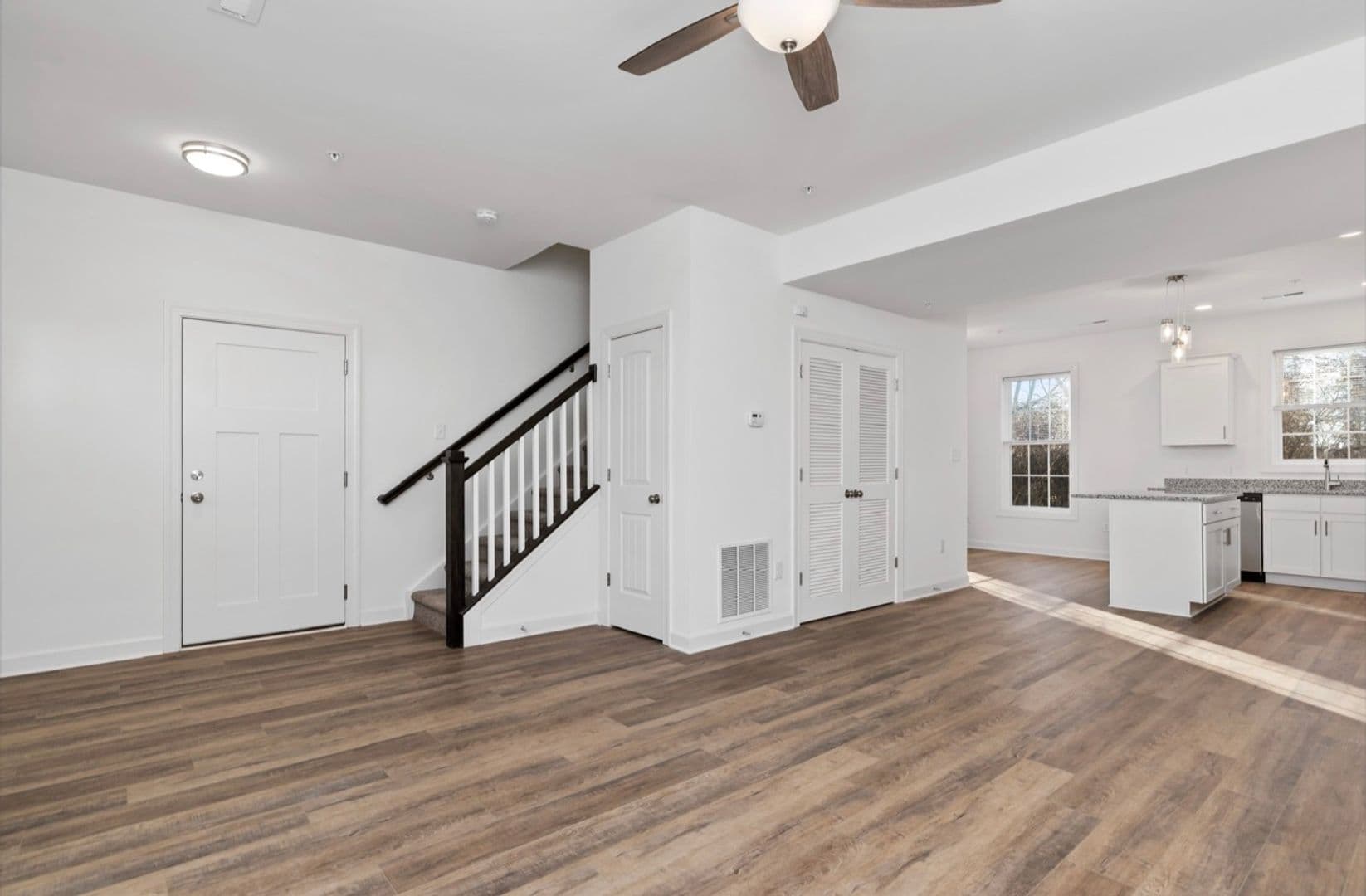 Carlisle House: 26 Parkview Dr