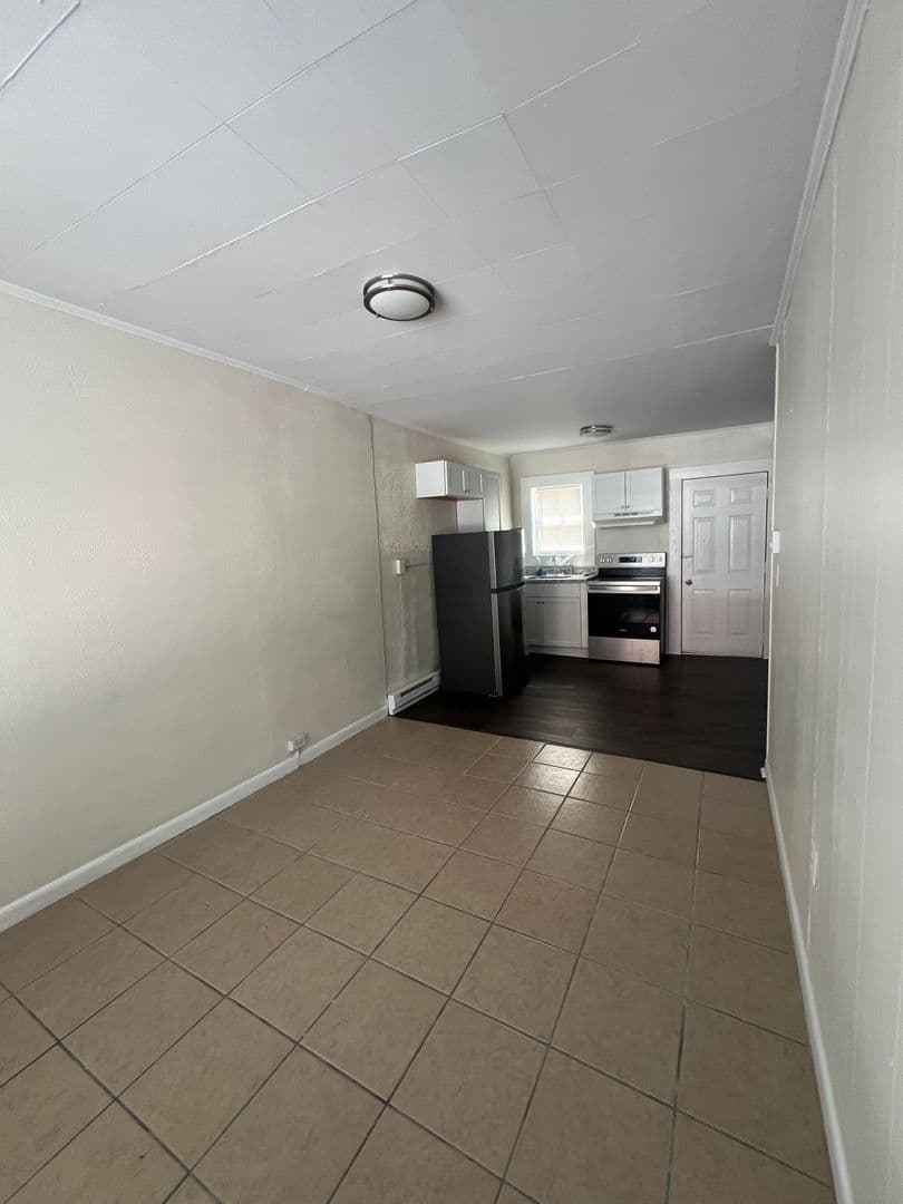 Carlisle Apartment: 132 W South Street