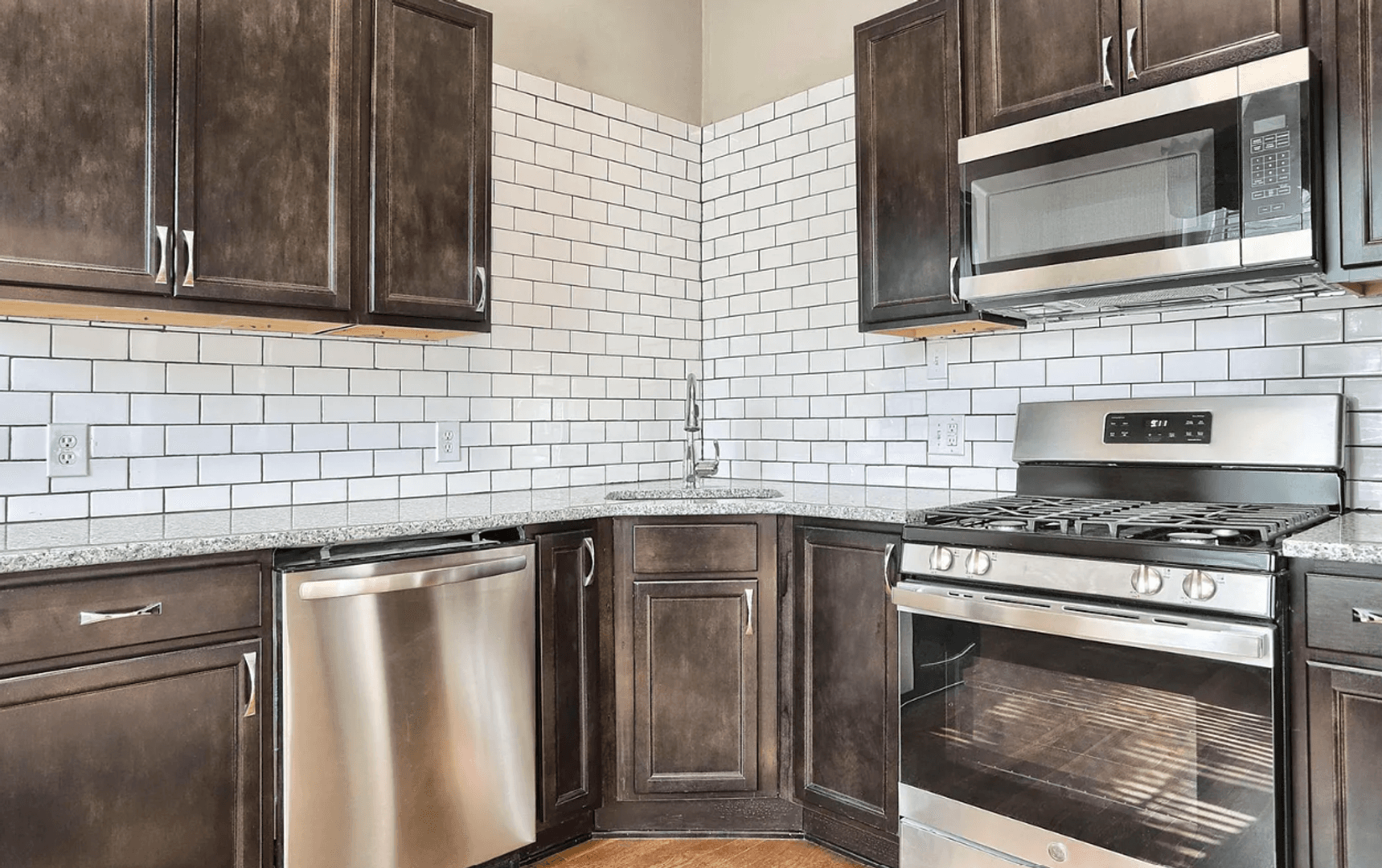 Carlisle Apartment: 102 S Hanover St