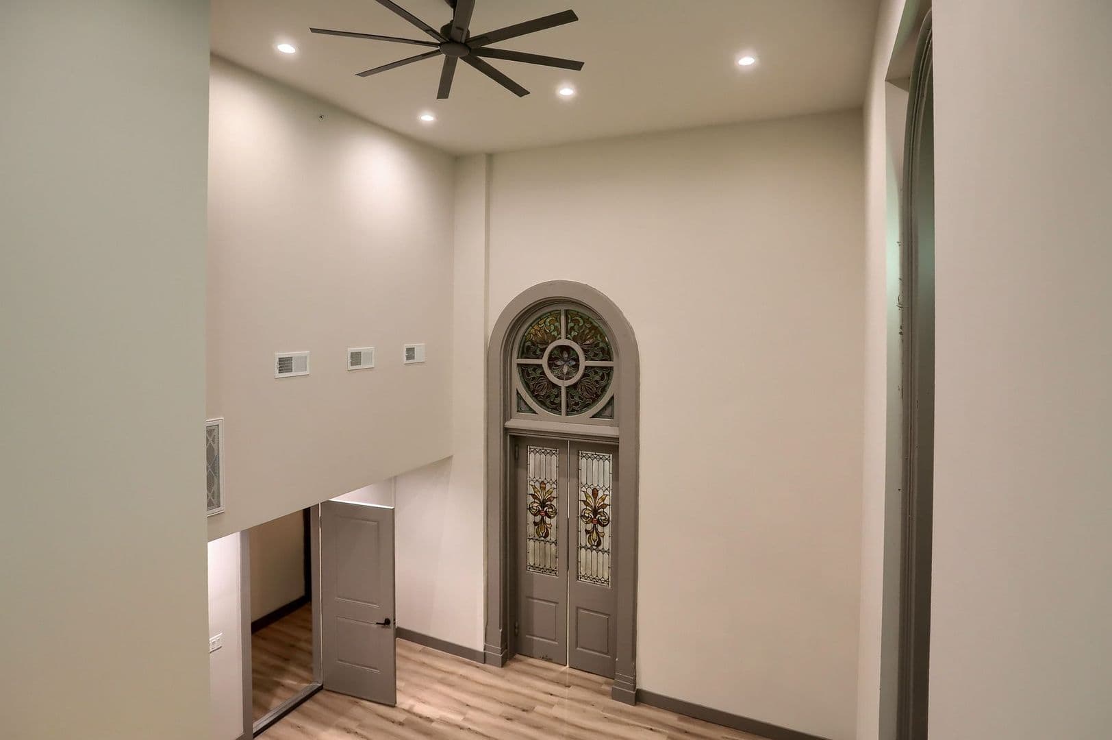 Harrisburg Apartment: 260 Boas St