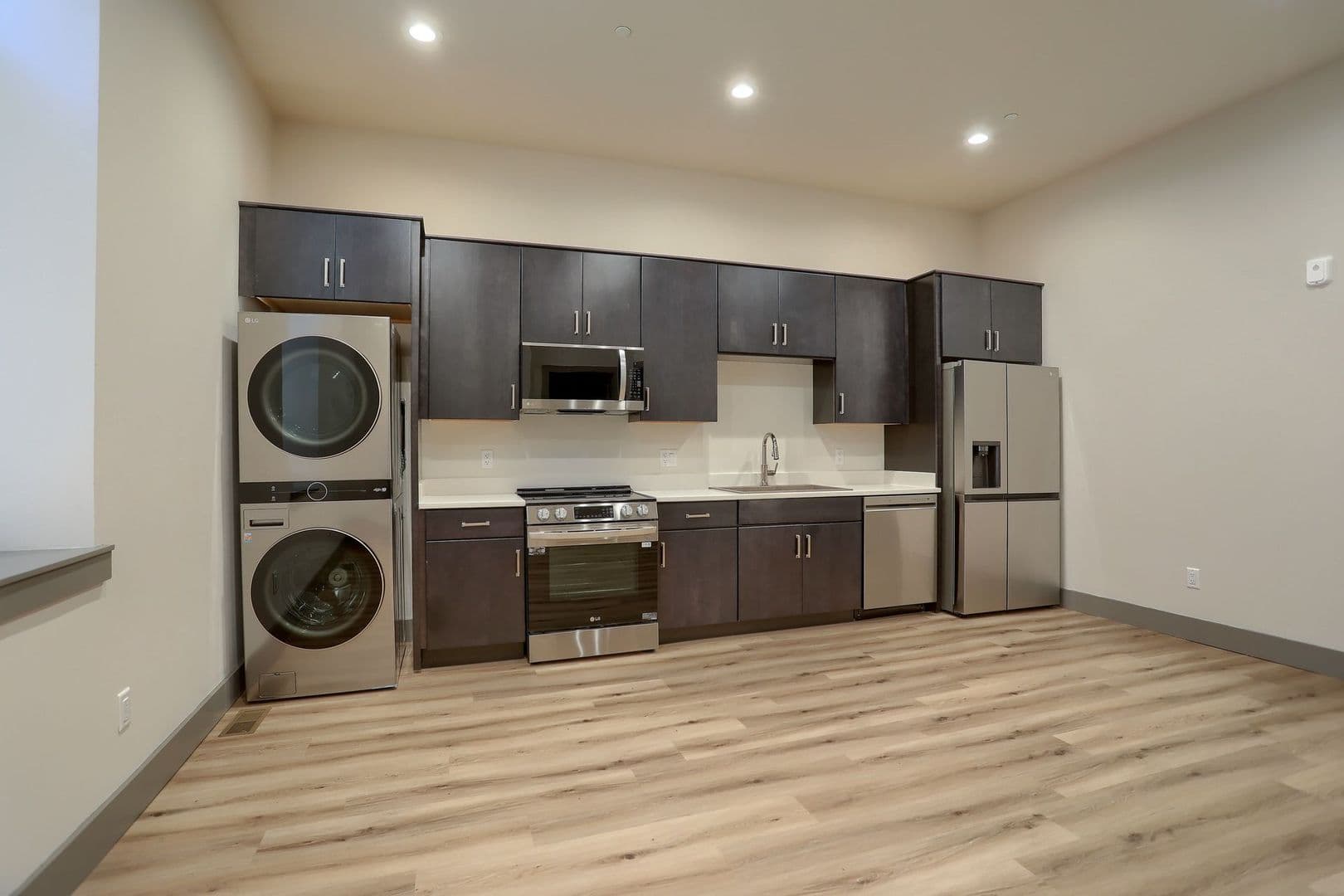 Harrisburg Apartment: 260 Boas St