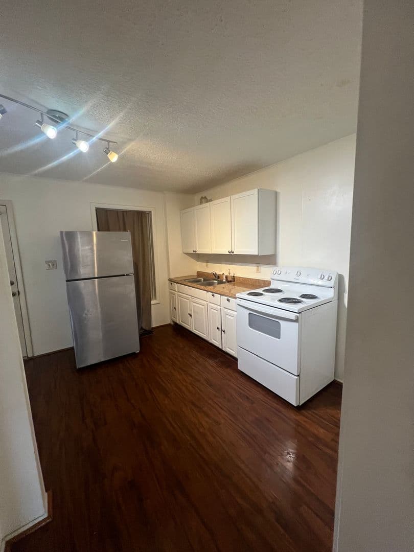 Carlisle House: 317 W Penn Street