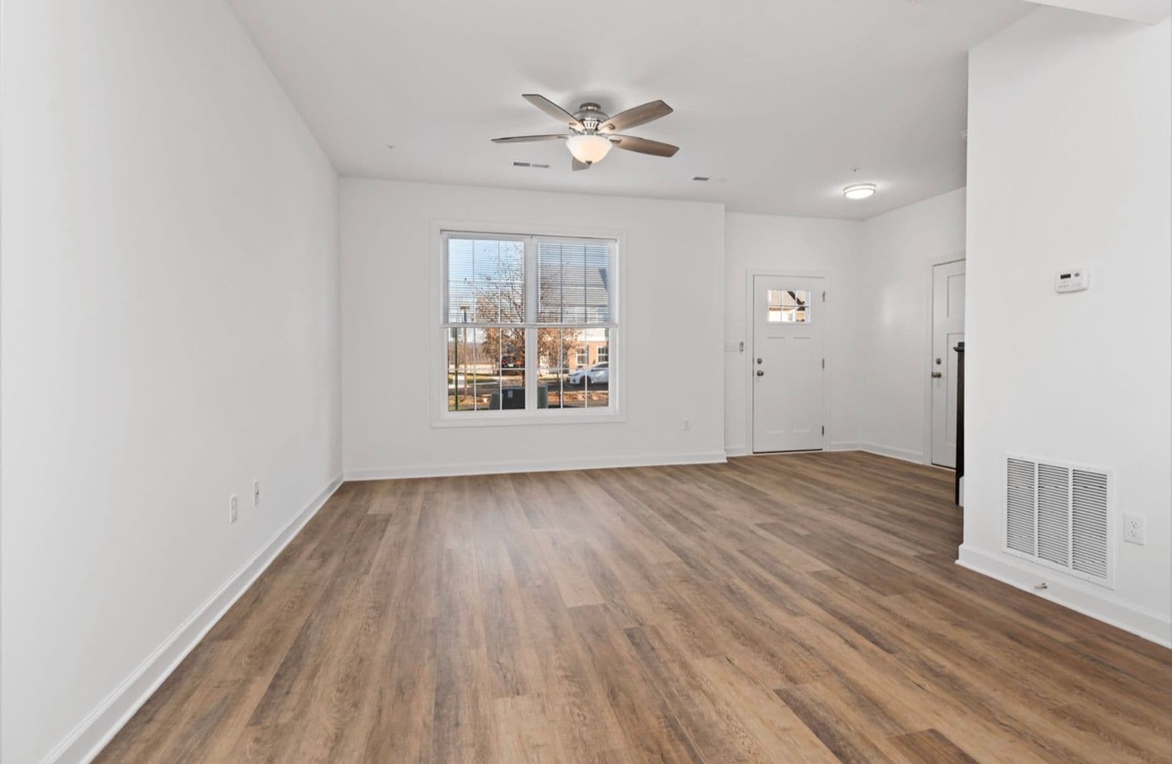 Carlisle House: 26 Parkview Dr