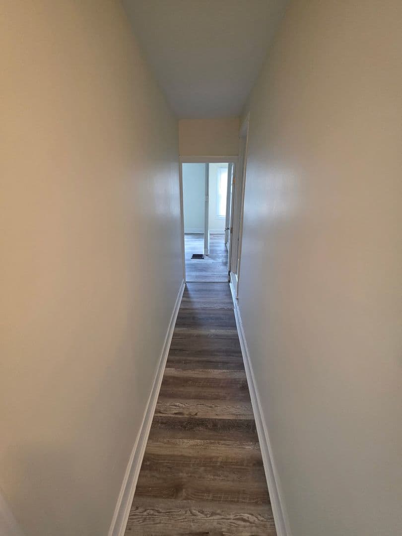 Carlisle Apartment: 345-347 W Penn St