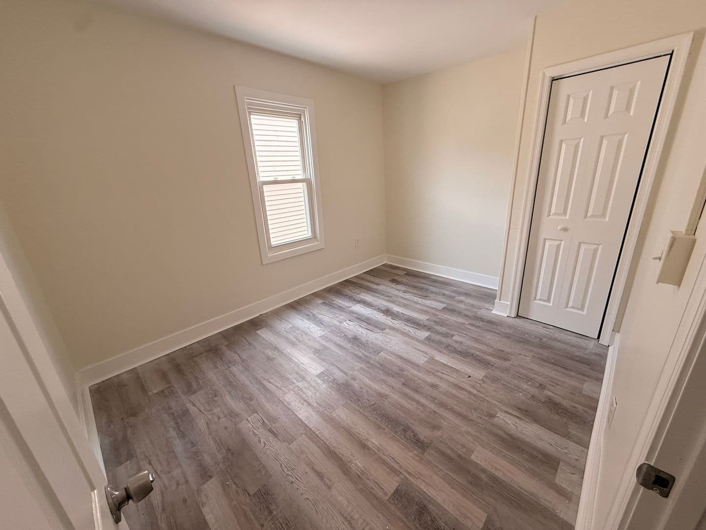 Carlisle Apartment: 345-347 W Penn St