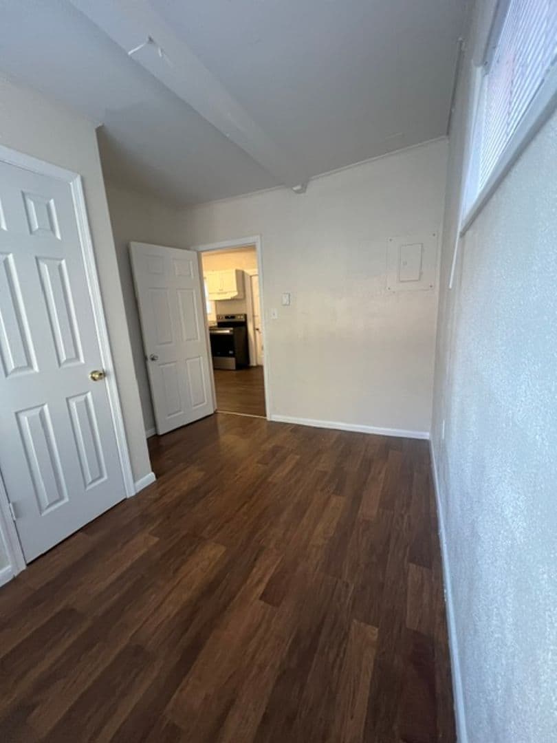 Carlisle Apartment: 132 W South Street