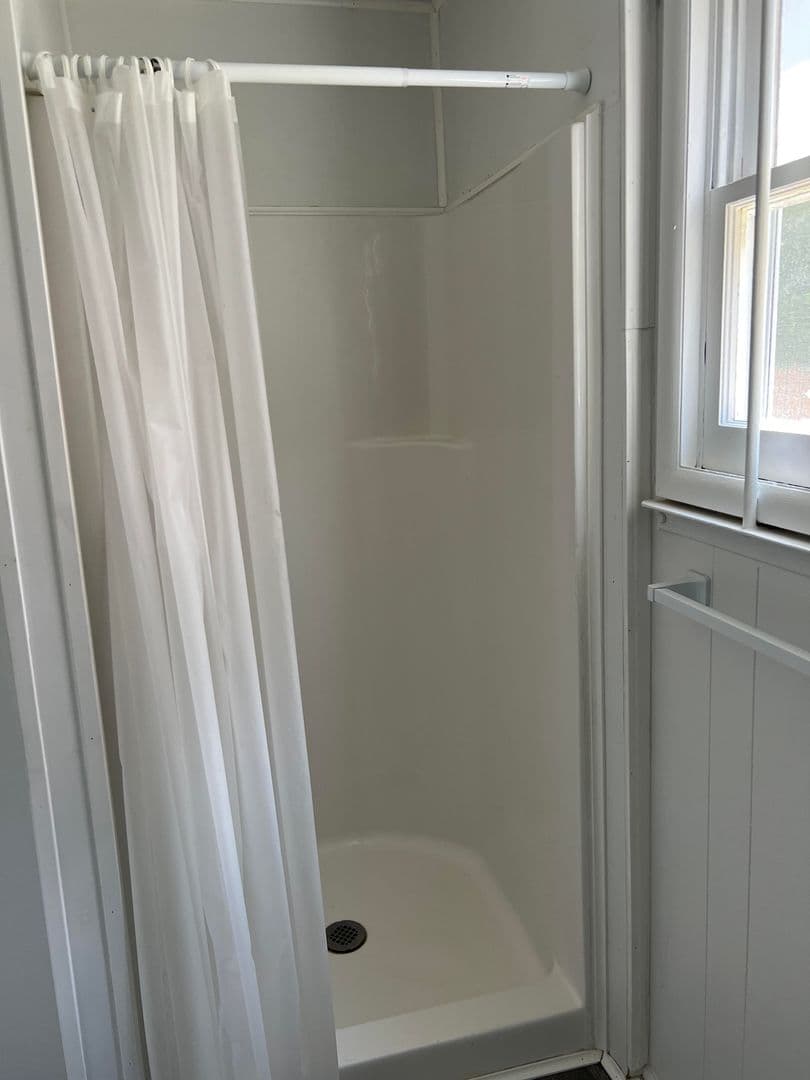 Carlisle Apartment: 41 S Bedford St