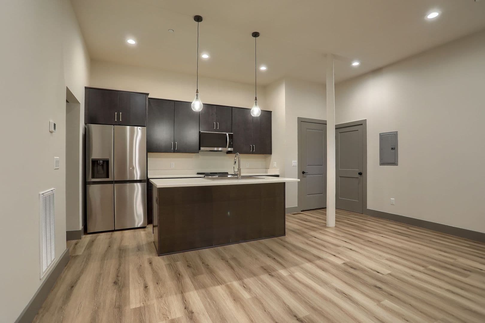 Harrisburg Apartment: 260 Boas St