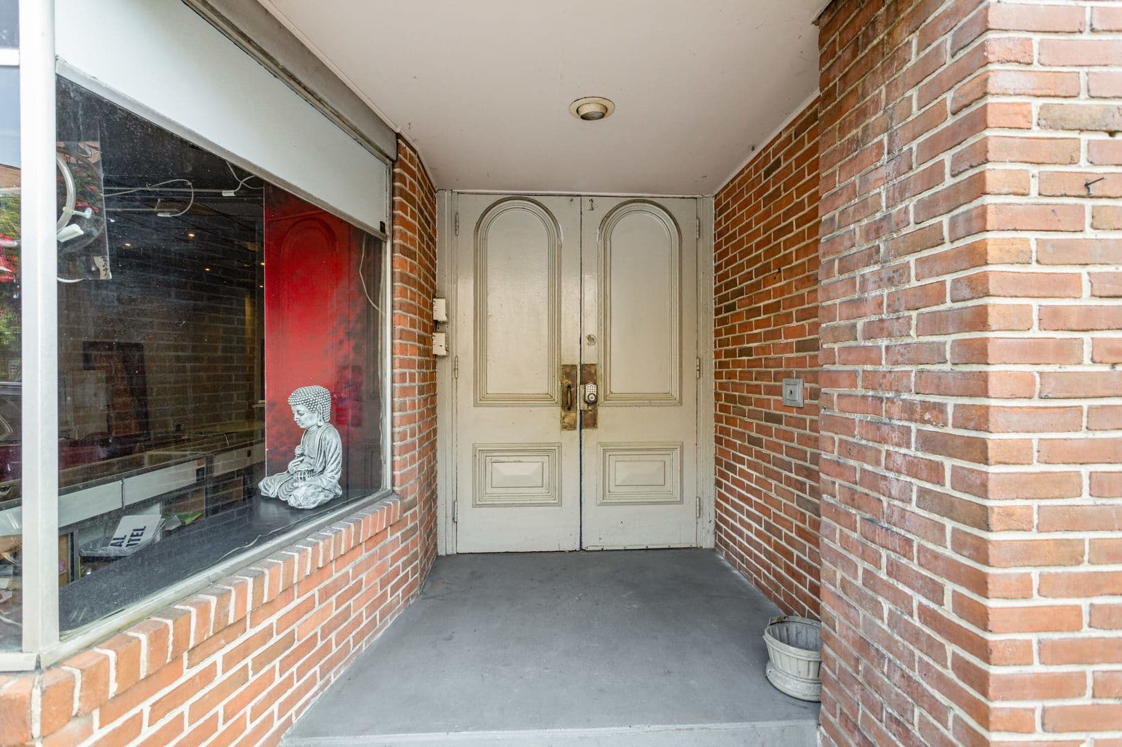Carlisle Apartment: 32 W High St