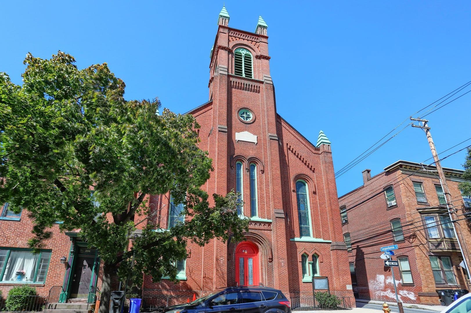 Harrisburg Apartment: 260 Boas St
