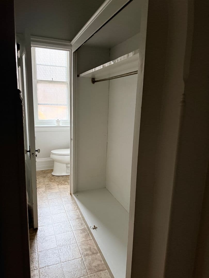 Carlisle Apartment: 148 W High St