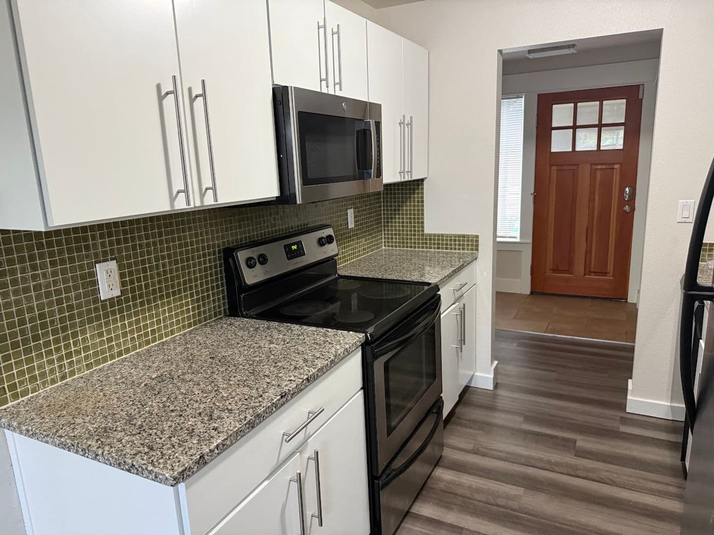 Bellevue Apartment: 191 106th Avenue SE