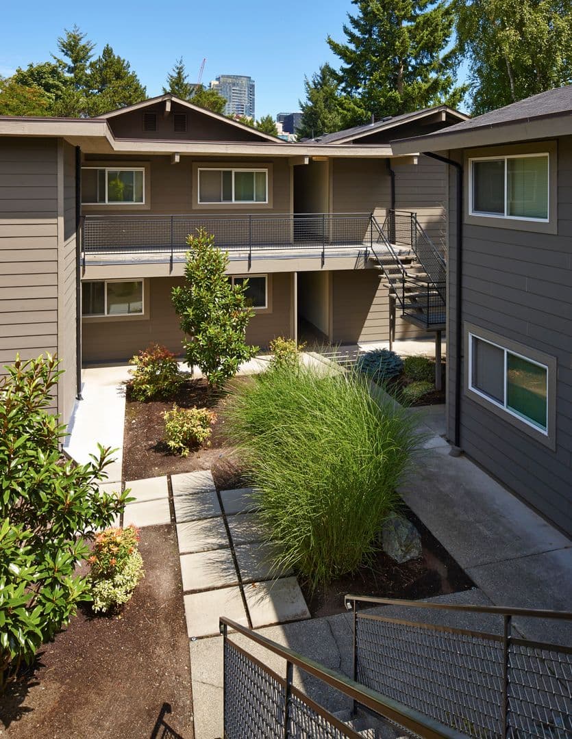 Bellevue Apartment: 191 106th Avenue SE