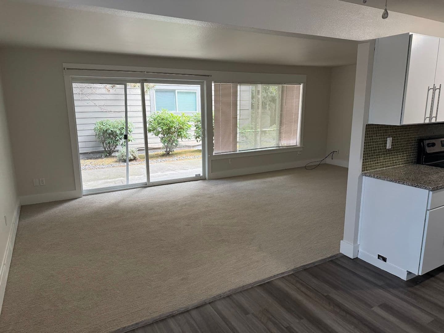 Bellevue Apartment: 191 106th Avenue SE