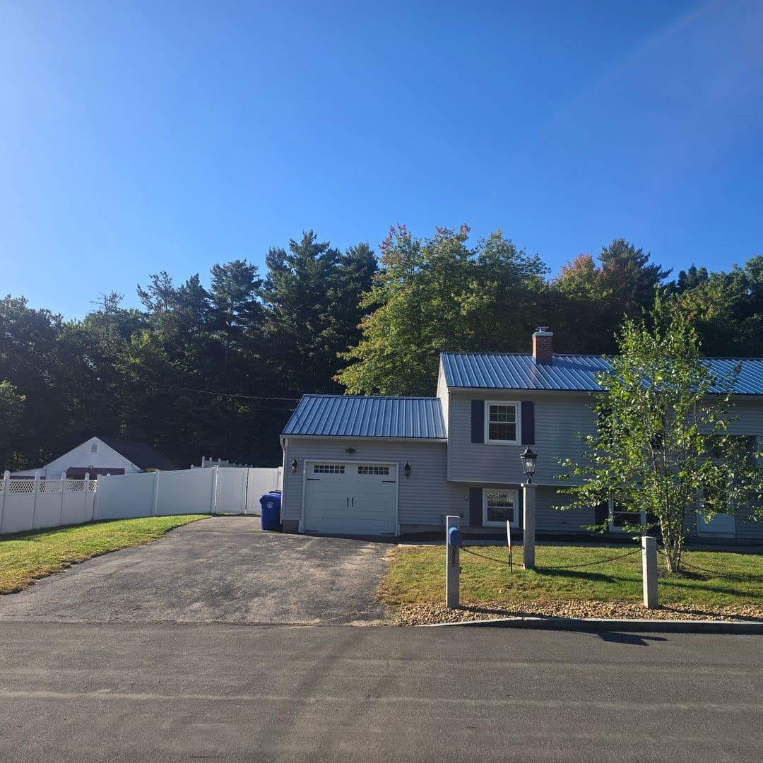 Manchester House: 432 Joseph Street Ext.