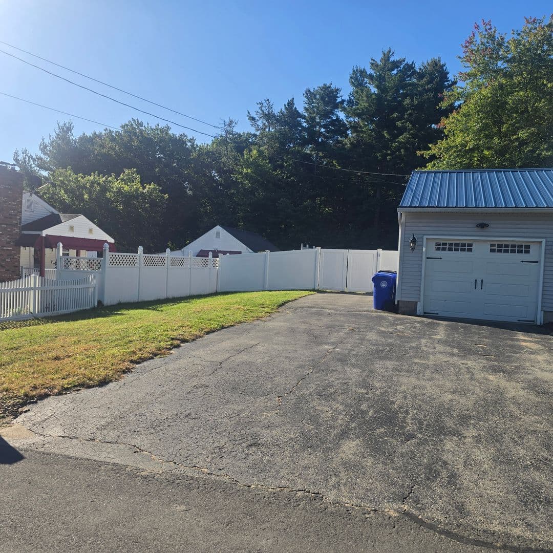 Manchester House: 432 Joseph Street Ext.