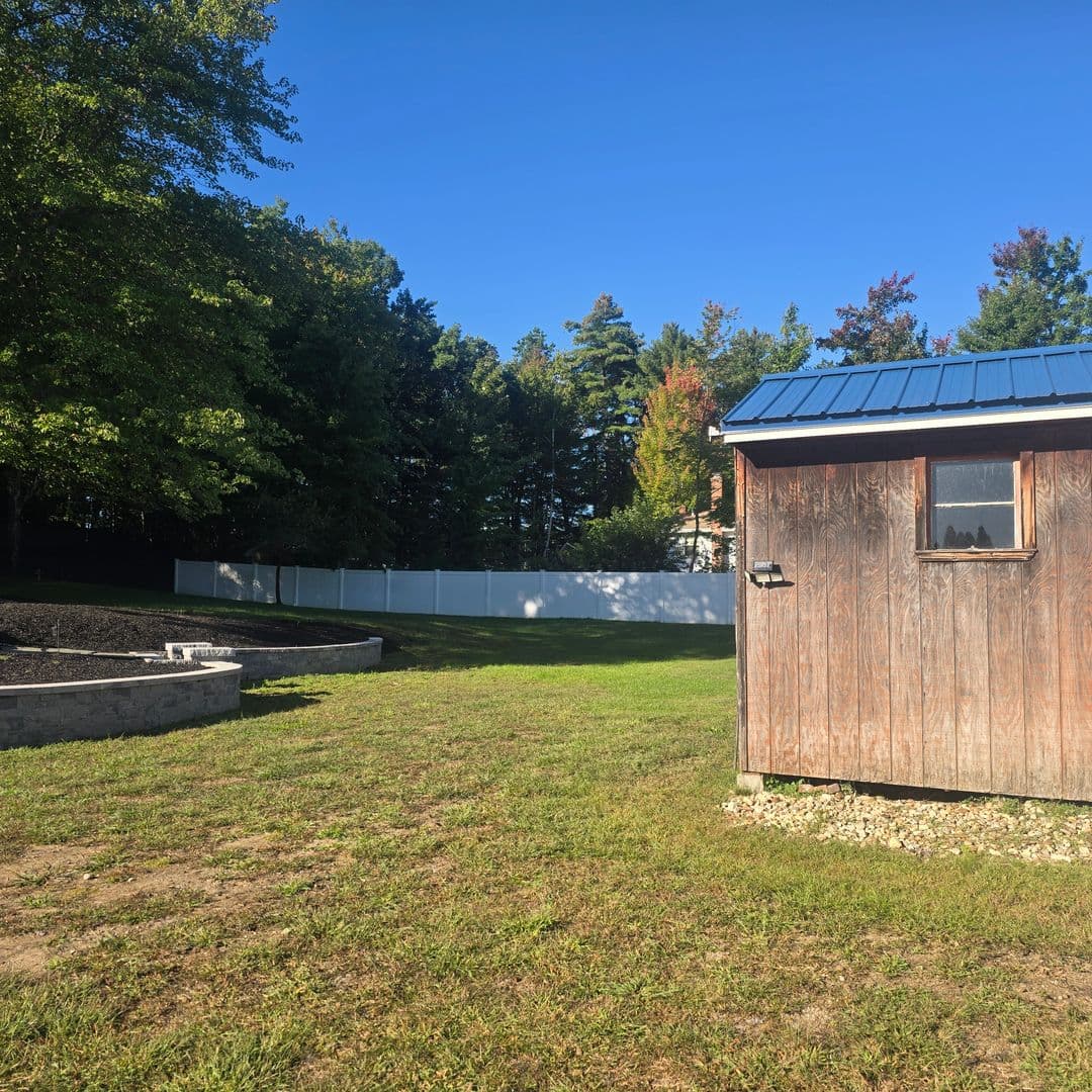 Manchester House: 432 Joseph Street Ext.