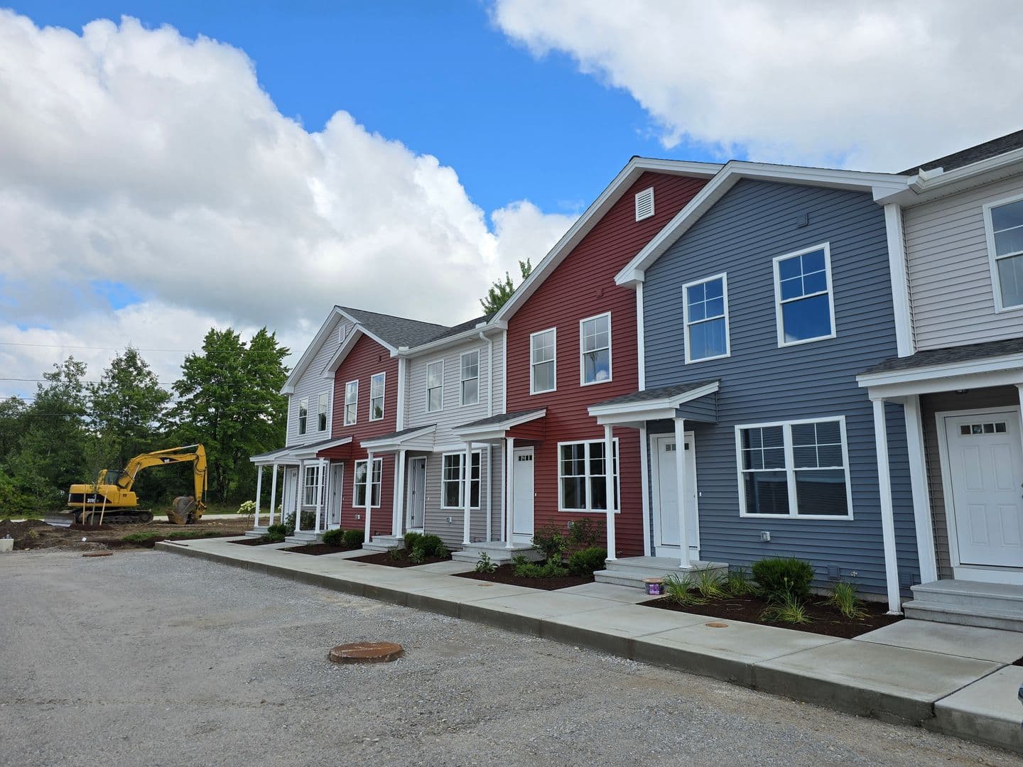 Hooksett Apartment: 2 Megway Ct.