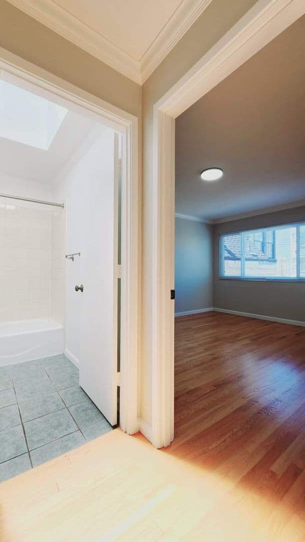 San Francisco Apartment: 1700 Waller Street