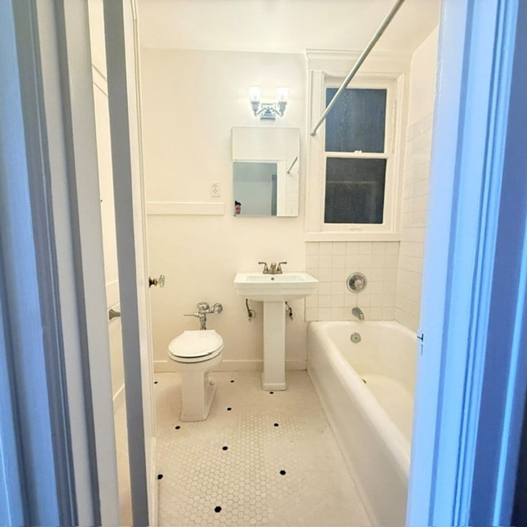 San Francisco Apartment: 1245 California Street