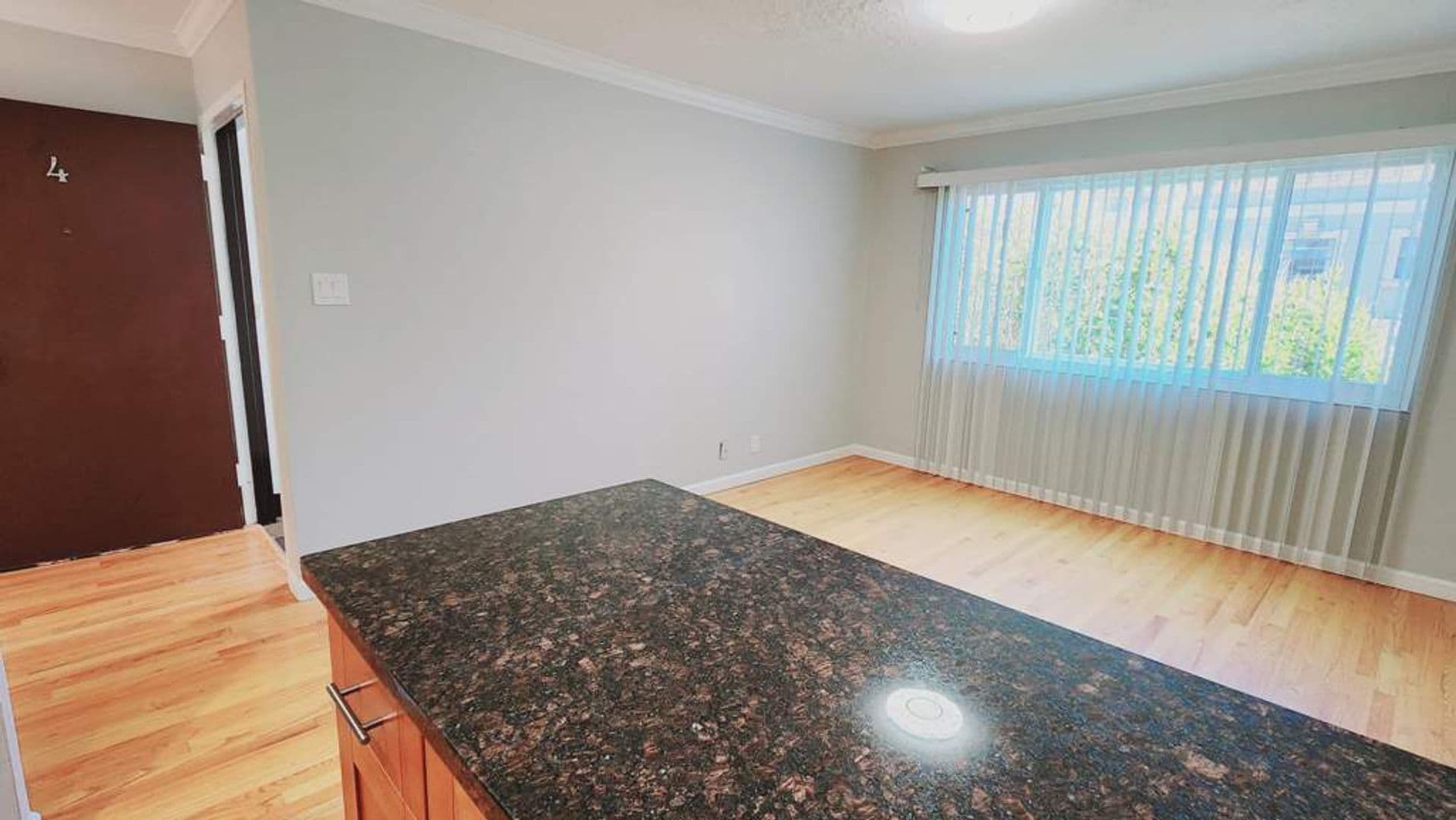 San Francisco Apartment: 1700 Waller Street